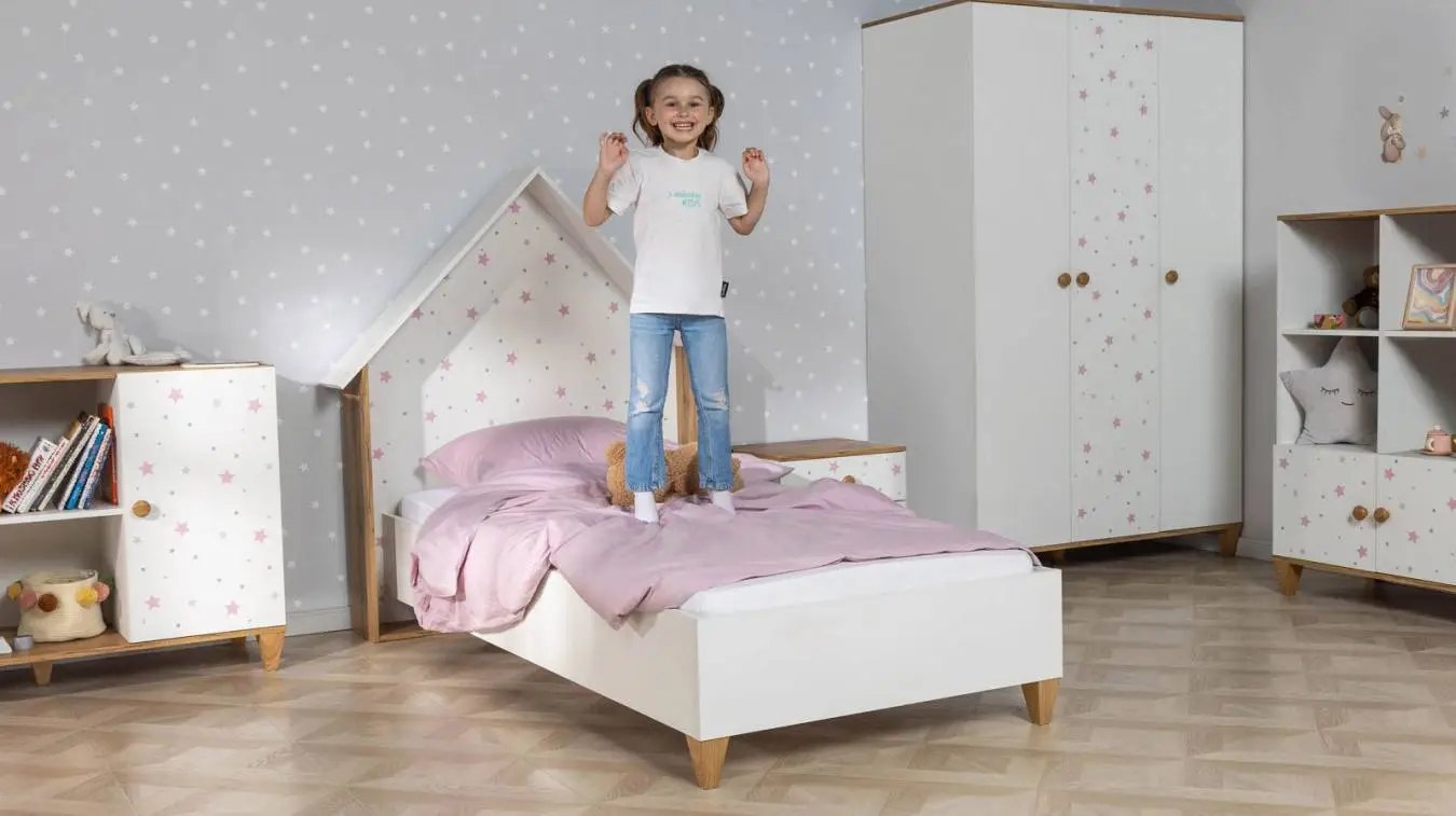 Шкаф трехдверный Nicky, цвет: Белый премиум + Дуб Натюрель + Розовый декор фото - 4 - большое изображение